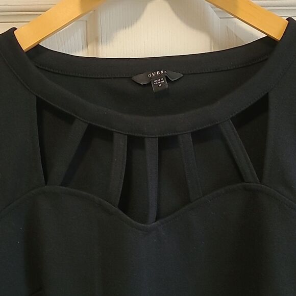 GUESS Black 3/4 Bodice  Shirt with Cut-outs - Size M - Picture 2 of 6